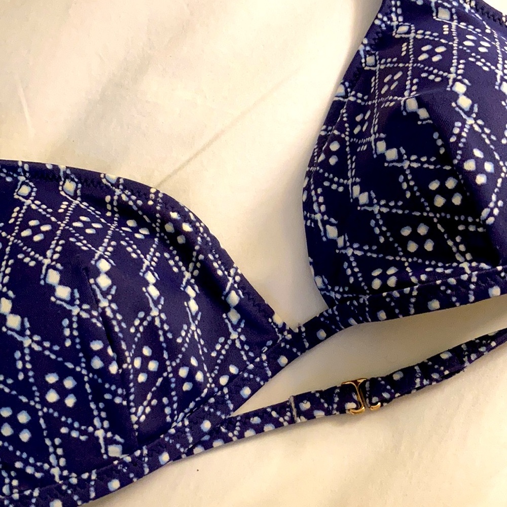 Victoria’s Secret | triangle bikini top